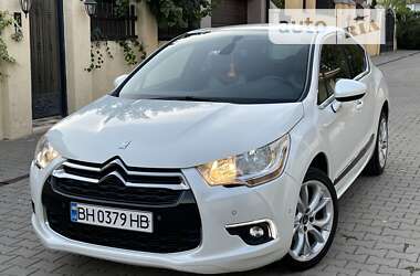 Хэтчбек Citroen DS4 2012 в 