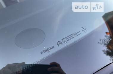 Хэтчбек Citroen DS4 2012 в 