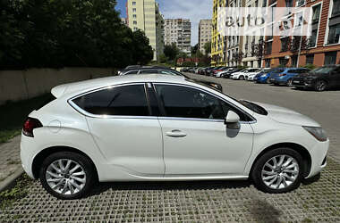 Хэтчбек Citroen DS4 2012 в Львове