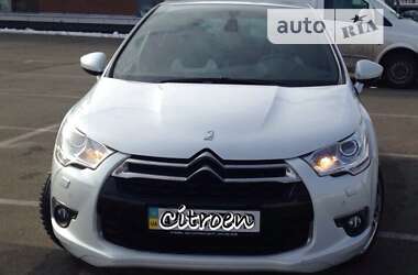 Хэтчбек Citroen DS4 2012 в Киеве