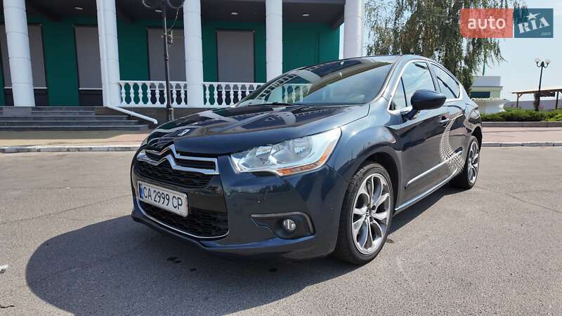 Хэтчбек Citroen DS4 2014 в 