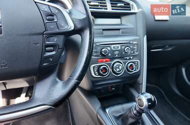 Хэтчбек Citroen DS4 2014 в 