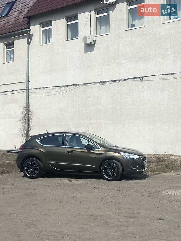 Citroen DS4 2012
