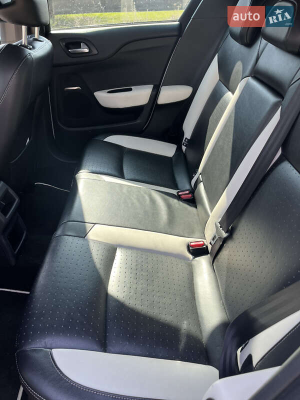 Хэтчбек Citroen DS4 2012 в Черкассах