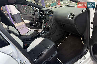 Хэтчбек Citroen DS4 2012 в 