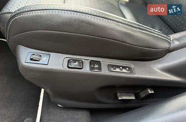 Хэтчбек Citroen DS4 2012 в 
