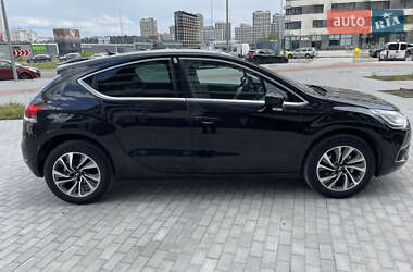 Хэтчбек Citroen DS4 2012 в 