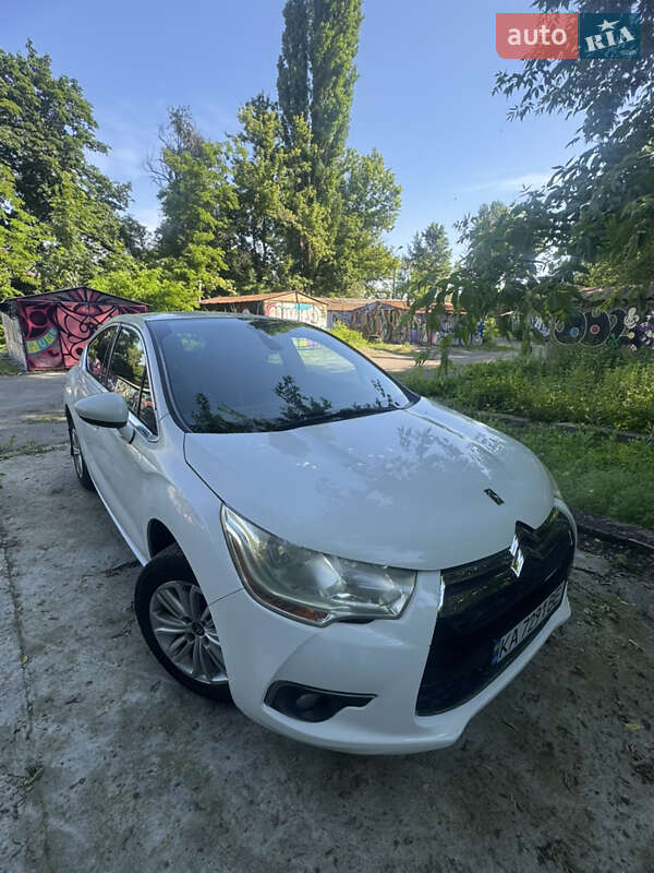 Citroen DS4 2011