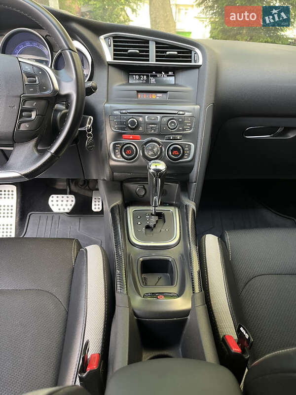 Хэтчбек Citroen DS4 2013 в Стрые