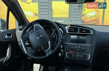 Хэтчбек Citroen DS4 2015 в 
