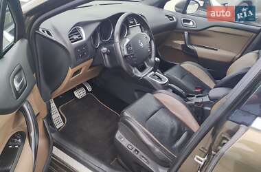 Хэтчбек Citroen DS4 2012 в 