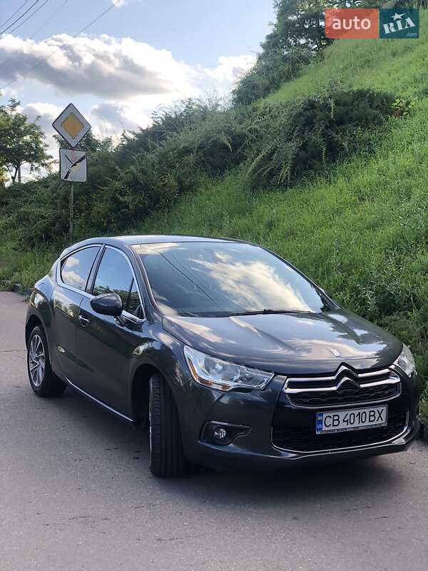 Хэтчбек Citroen DS4 2014 в 