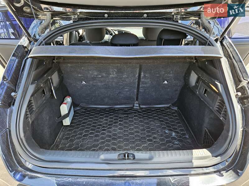 Хэтчбек Citroen DS4 2012 в Шостке фото 17 Хэтчбек Citroen DS4 2012 в Шостке