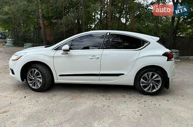 Хэтчбек Citroen DS4 2012 в 