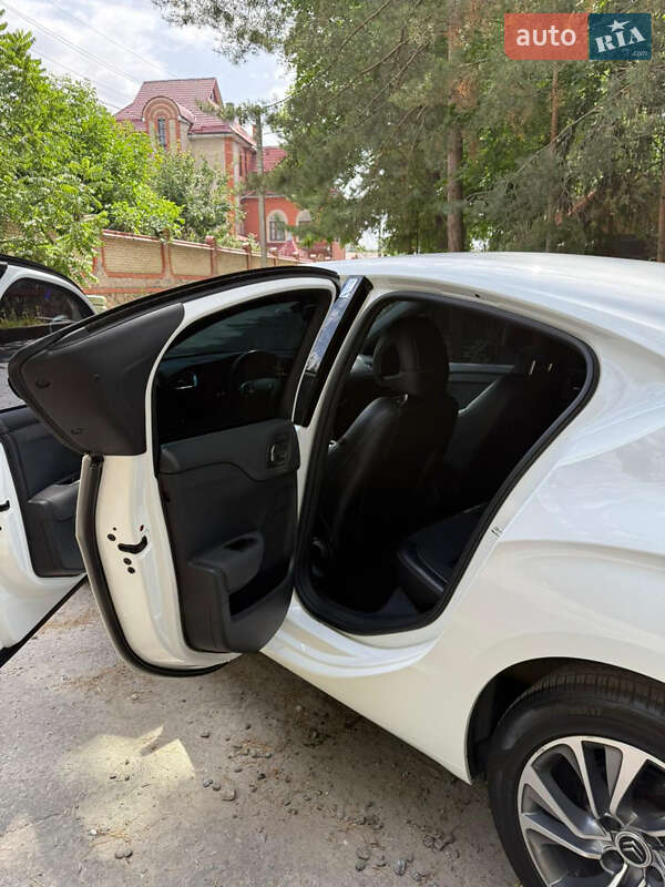 Хэтчбек Citroen DS4 2012 в Харькове