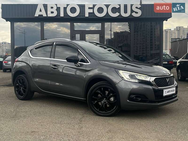 Хэтчбек Citroen DS4 2016 в 