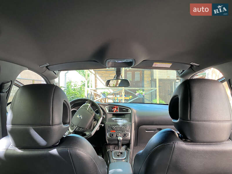 Хэтчбек Citroen DS4 2013 в Киеве