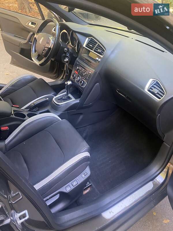 Хэтчбек Citroen DS4 2012 в Киеве