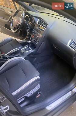 Хэтчбек Citroen DS4 2012 в 