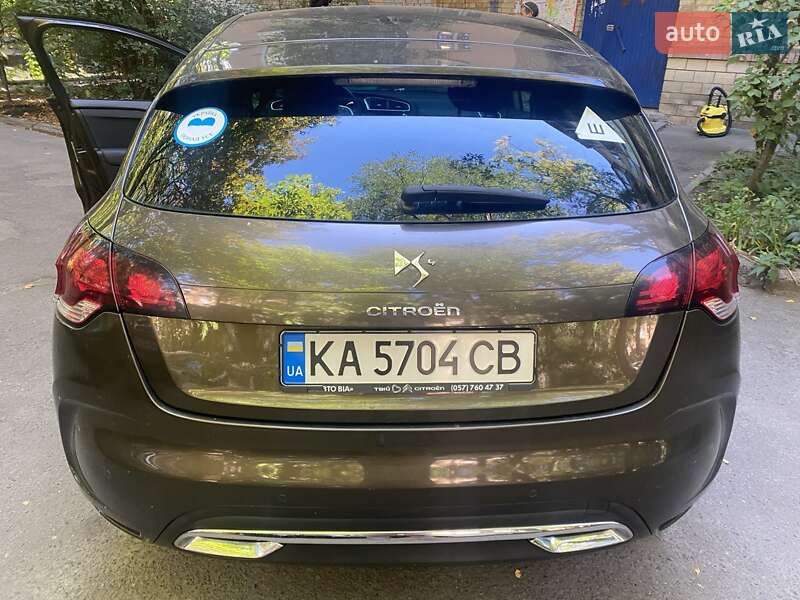 Хэтчбек Citroen DS4 2012 в Киеве
