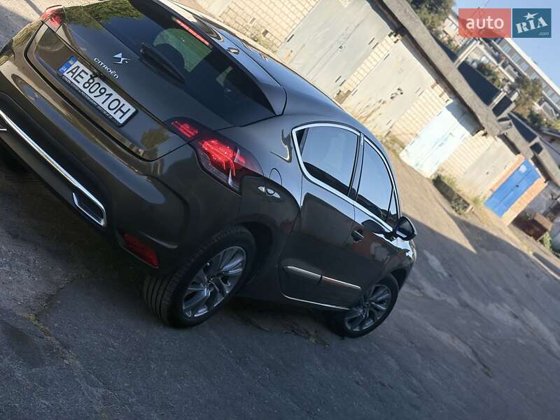 Хэтчбек Citroen DS4 2012 в Днепре