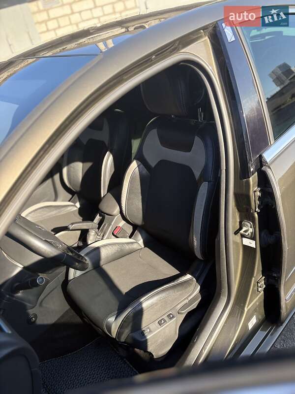 Хэтчбек Citroen DS4 2012 в Днепре