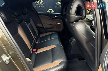 Хэтчбек Citroen DS4 2012 в 