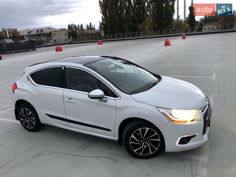 Хетчбек Citroen DS4 2014 в Києві