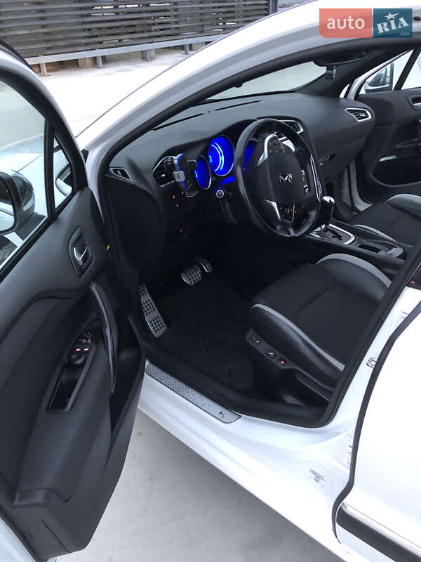 Хетчбек Citroen DS4 2014 в Києві