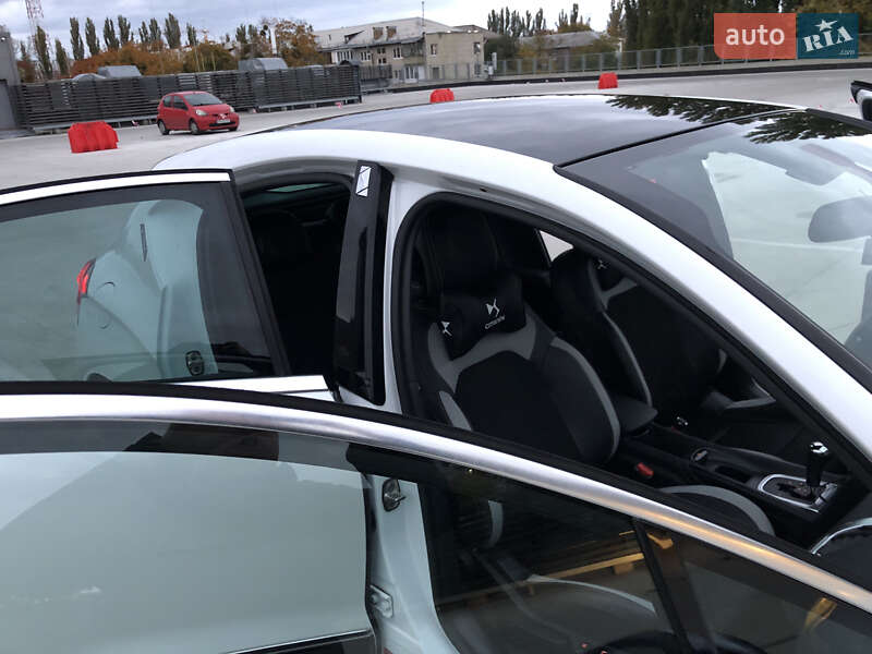 Хетчбек Citroen DS4 2014 в Києві