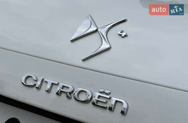 Хэтчбек Citroen DS4 2011 в 