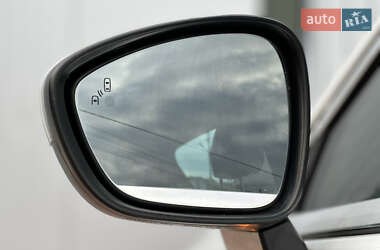 Хэтчбек Citroen DS4 2011 в 