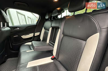 Хэтчбек Citroen DS4 2011 в 