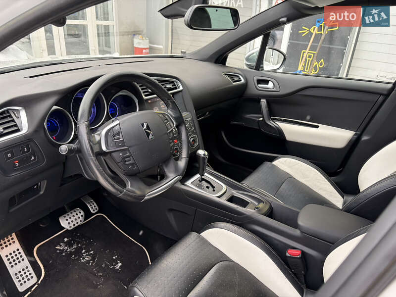 Хэтчбек Citroen DS4 2013 в Львове