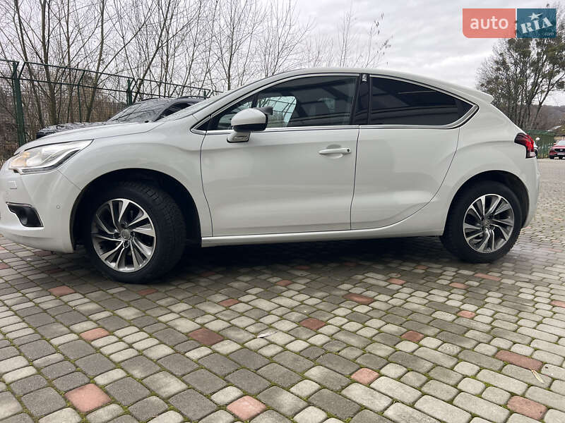 Хэтчбек Citroen DS4 2013 в Львове