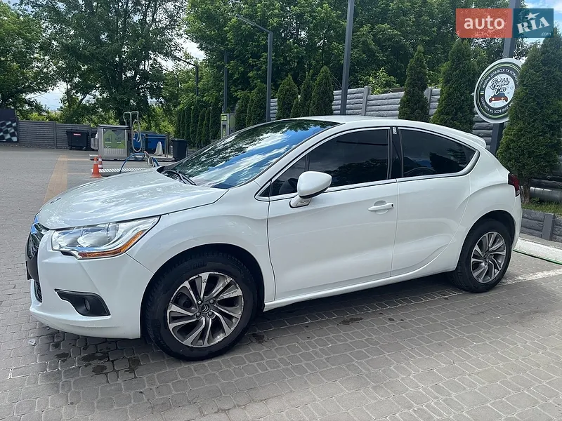 Citroen DS4 2011
