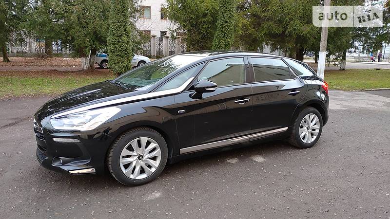 Хетчбек Citroen DS5 2014 в Дубні