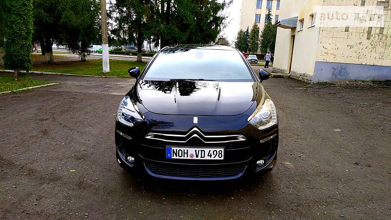 Хетчбек Citroen DS5 2014 в Дубні