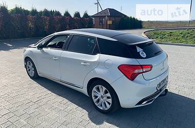 Хетчбек Citroen DS5 2014 в Стрию