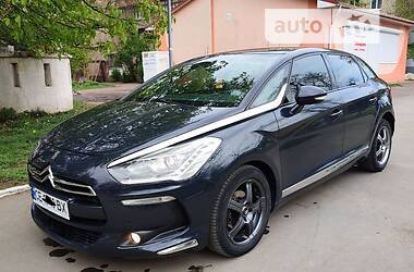 Хетчбек Citroen DS5 2014 в Чернівцях