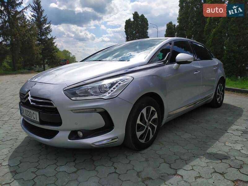 Хэтчбек Citroen DS5 2013 в Дубно