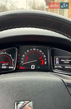 Хэтчбек Citroen DS5 2013 в 