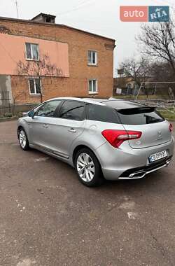 Хэтчбек Citroen DS5 2013 в 