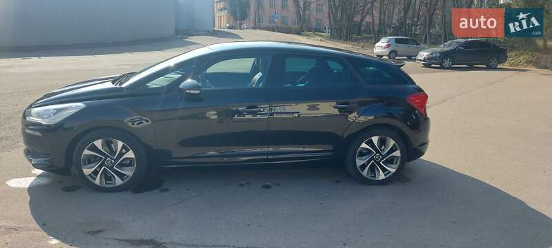 Хэтчбек Citroen DS5 2012 в Львове