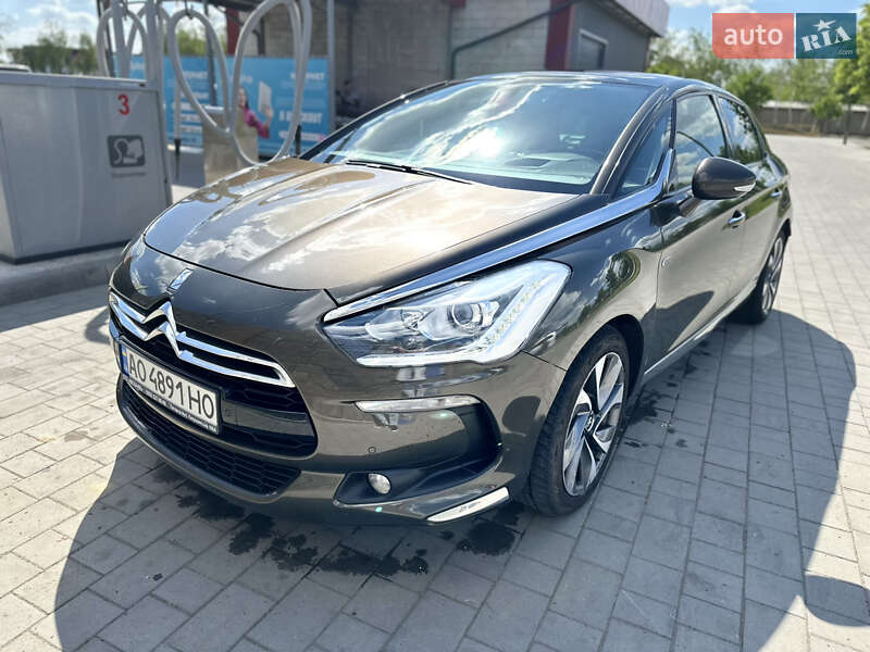 Citroen DS5 2012
