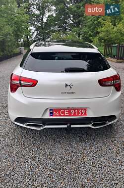 Хетчбек Citroen DS5 2012 в 