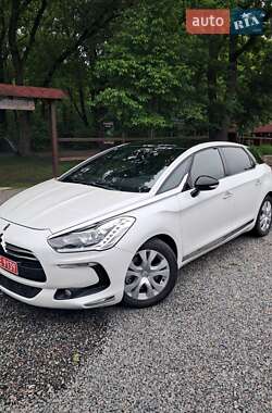 Хетчбек Citroen DS5 2012 в 