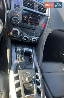 Хэтчбек Citroen DS5 2012 в 