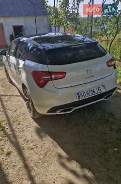 Хэтчбек Citroen DS5 2012 в Мукачево