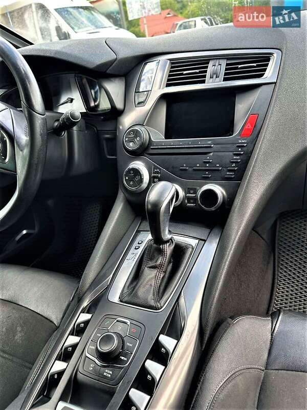 Хетчбек Citroen DS5 2014 в Чернівцях